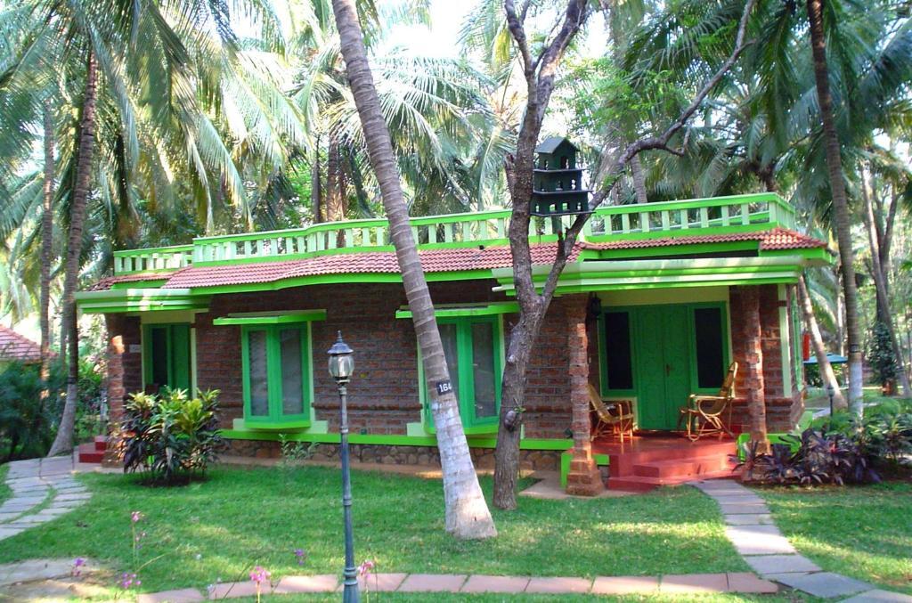 Перумал Ковил Пати: Kairali - The Ayurvedic Healing Village