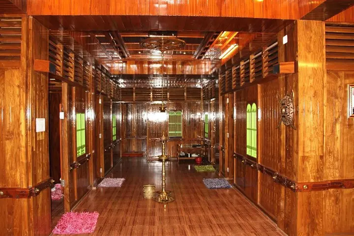 Ковалам: Hill and Sea View Beach Resort