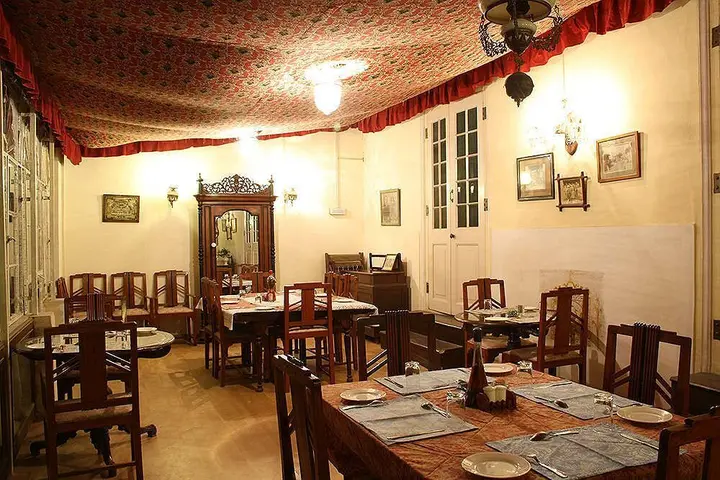 Джайпур: Naila Bagh Palace