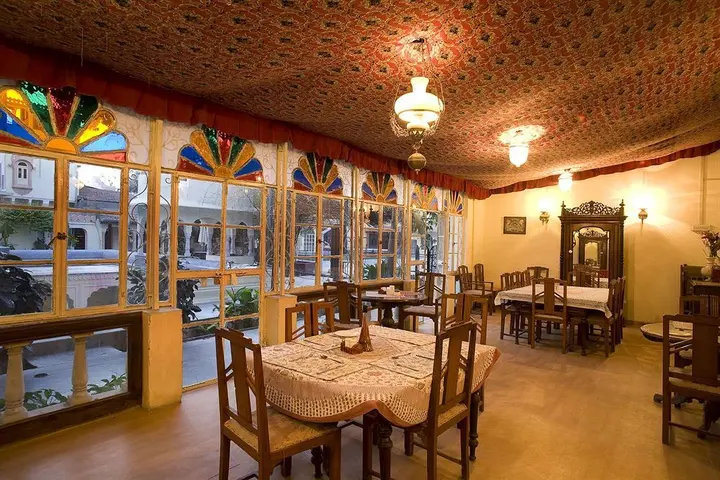 Джайпур: Naila Bagh Palace