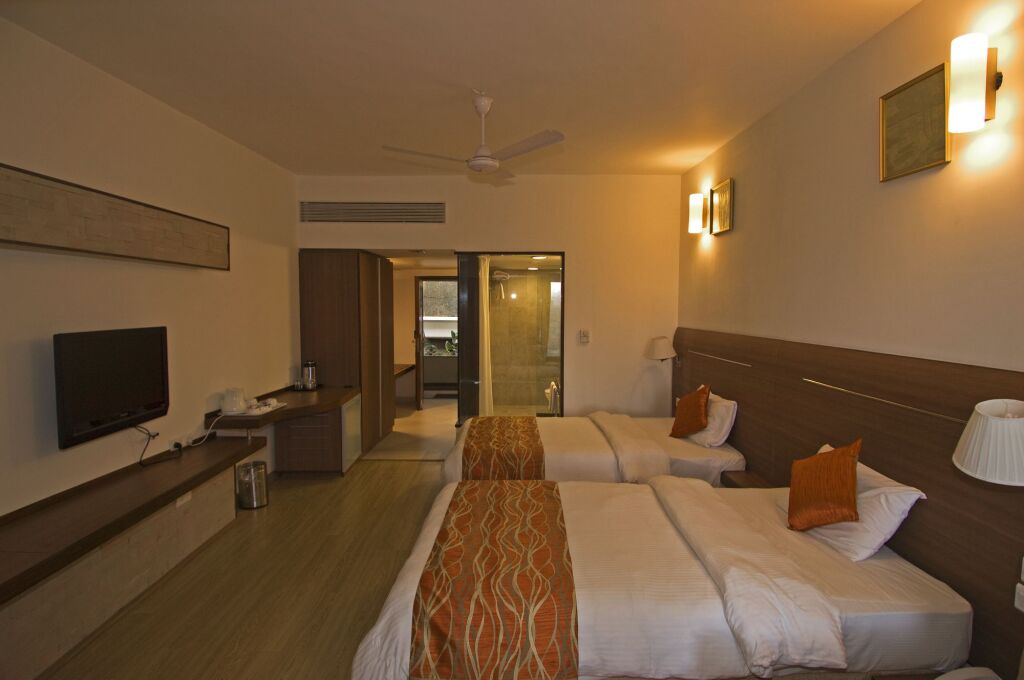 Хандала: Athiva Resort & Spa, Khandala