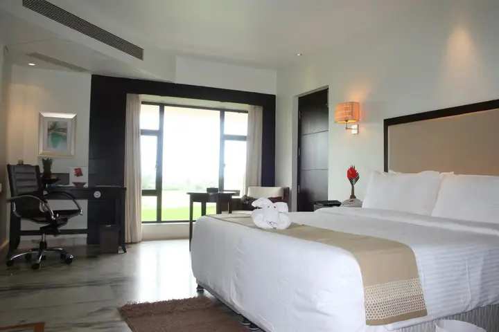 Хоспет: Royal Orchid Central Kireeti