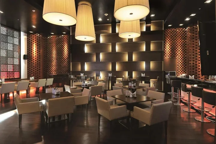 Пуна: Royal Orchid Central Pune