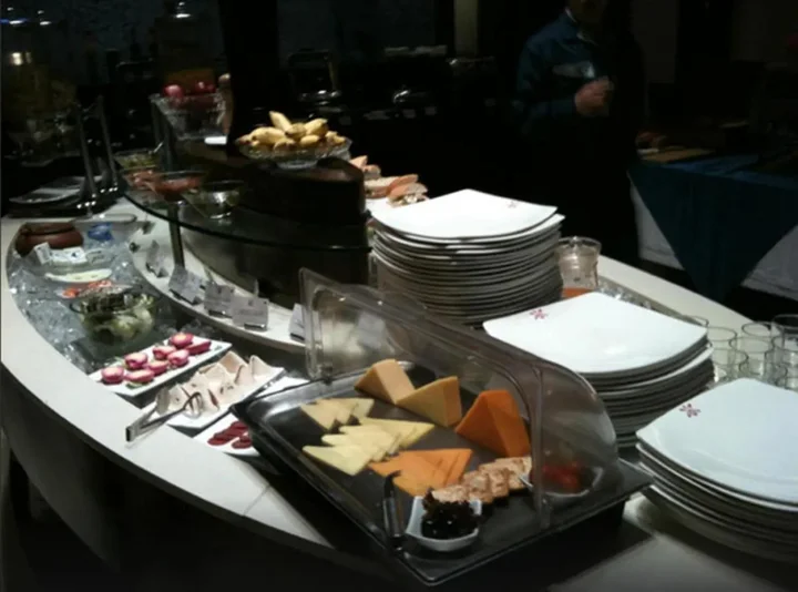 Пуна: Royal Orchid Central Pune