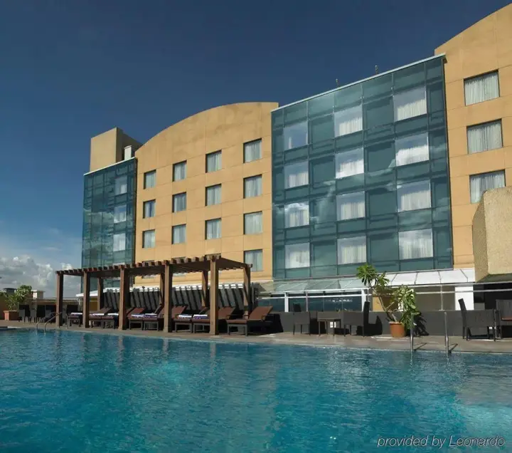 Пуна: Royal Orchid Central Pune