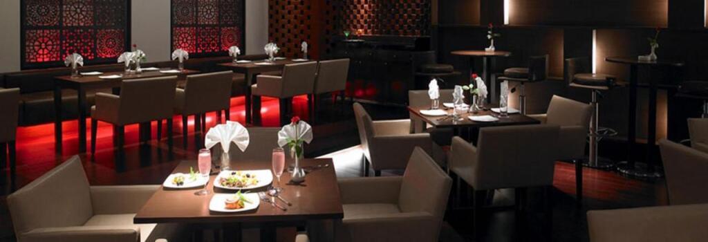 Пуна: Royal Orchid Central Pune