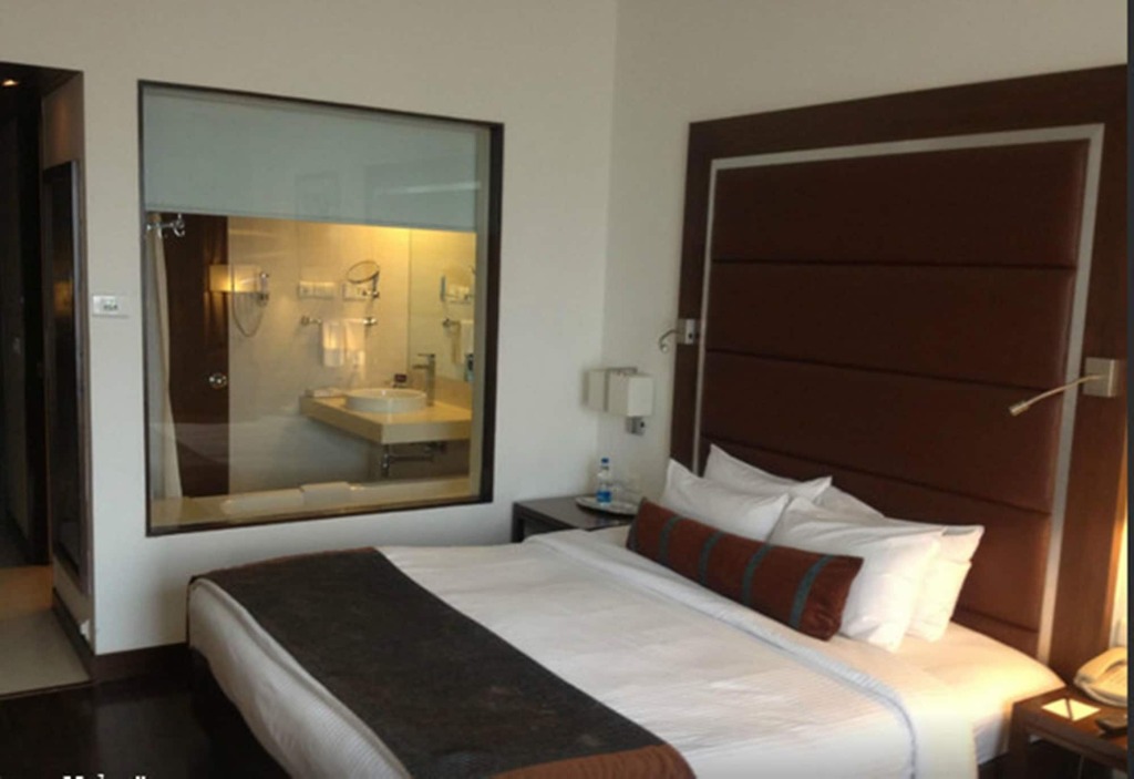 Пуна: Royal Orchid Central Pune