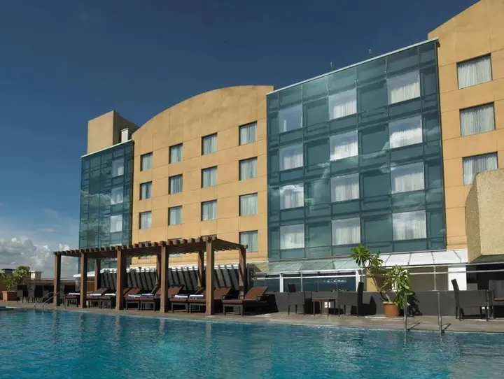Пуна: Royal Orchid Central Pune