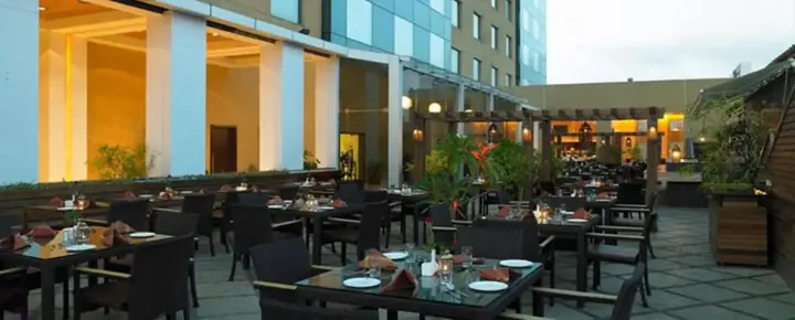 Пуна: Royal Orchid Central Pune