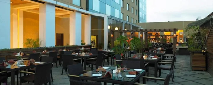 Пуна: Royal Orchid Central Pune