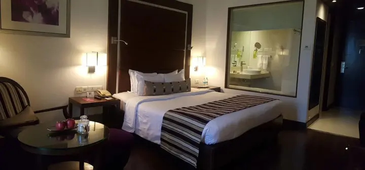 Пуна: Royal Orchid Central Pune