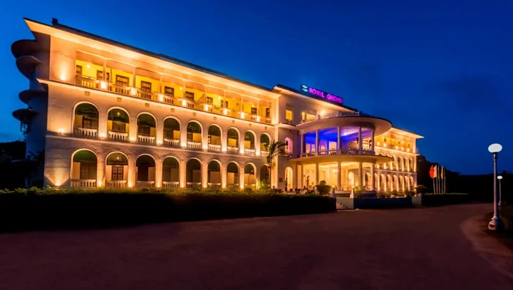 Palahalli: Royal Orchid Brindavan Gardens