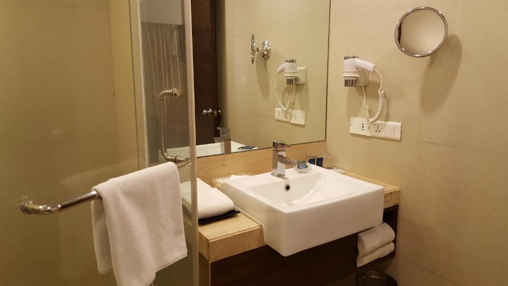 Ахмедабад: Four Points by Sheraton Ahmedabad