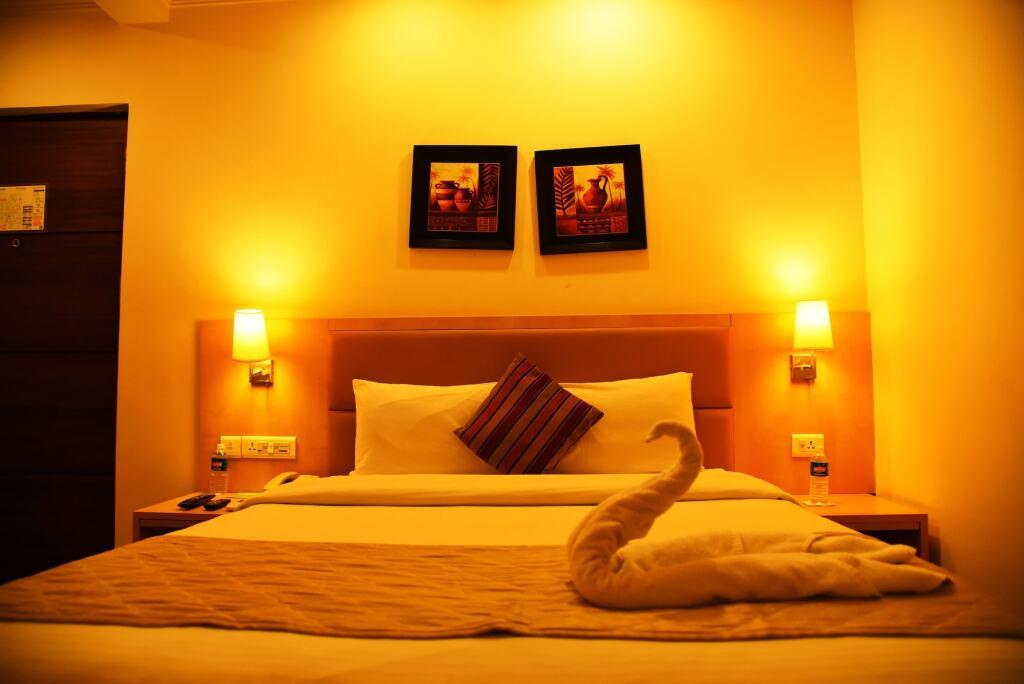Бангалор: Royal Orchid Suites