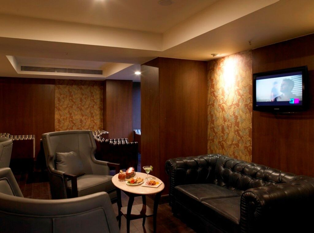 Royal Orchid Suites — фото 2
