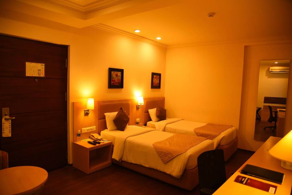Royal Orchid Suites — фото 3