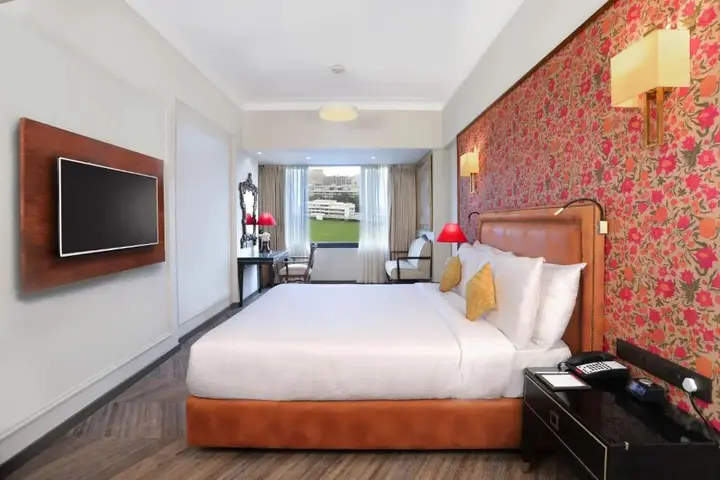 Мумбаи: The Ambassador, Mumbai