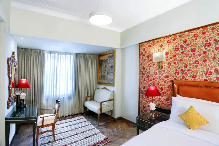 Мумбаи: The Ambassador, Mumbai