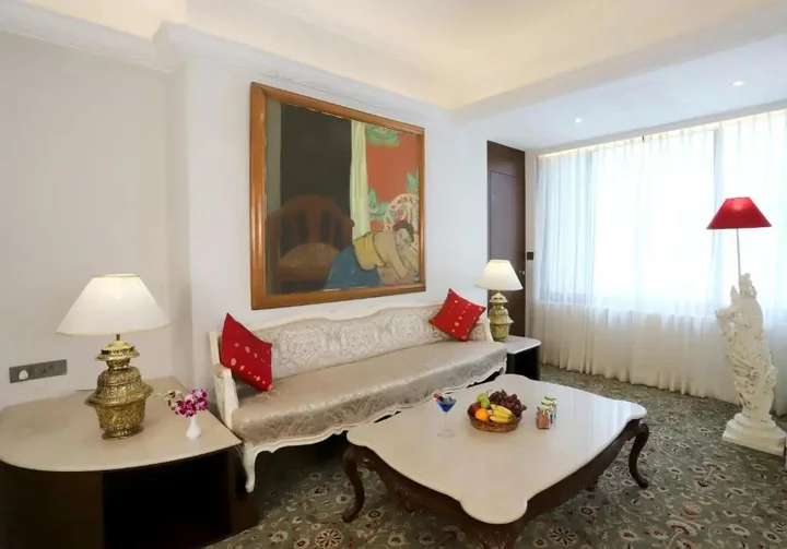 Мумбаи: The Ambassador, Mumbai