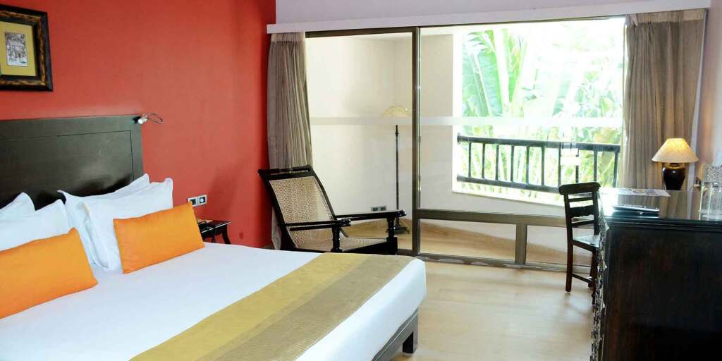 Кандолим: O Hotel Goa, Candolim Beach