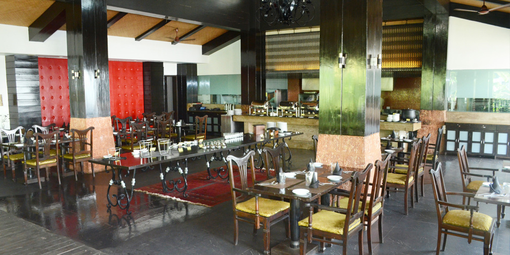 Кандолим: O Hotel Goa, Candolim Beach