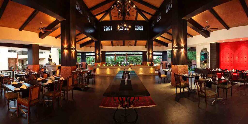 Кандолим: O Hotel Goa, Candolim Beach