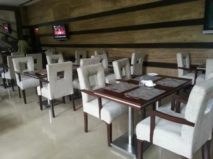 Пуна: Fortune Inn Jukaso Pune