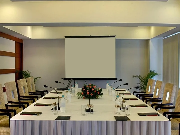 Пуна: Fortune Inn Jukaso Pune