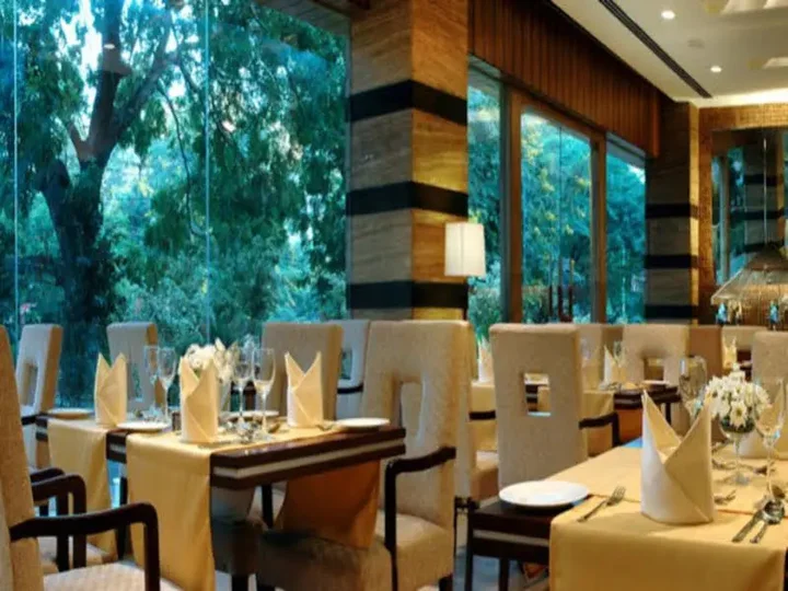 Пуна: Fortune Inn Jukaso Pune