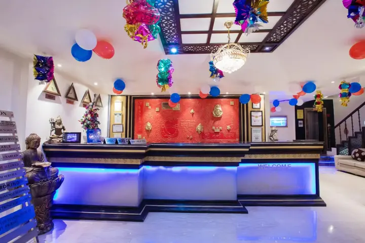Нью-Дели: Hotel Surya International