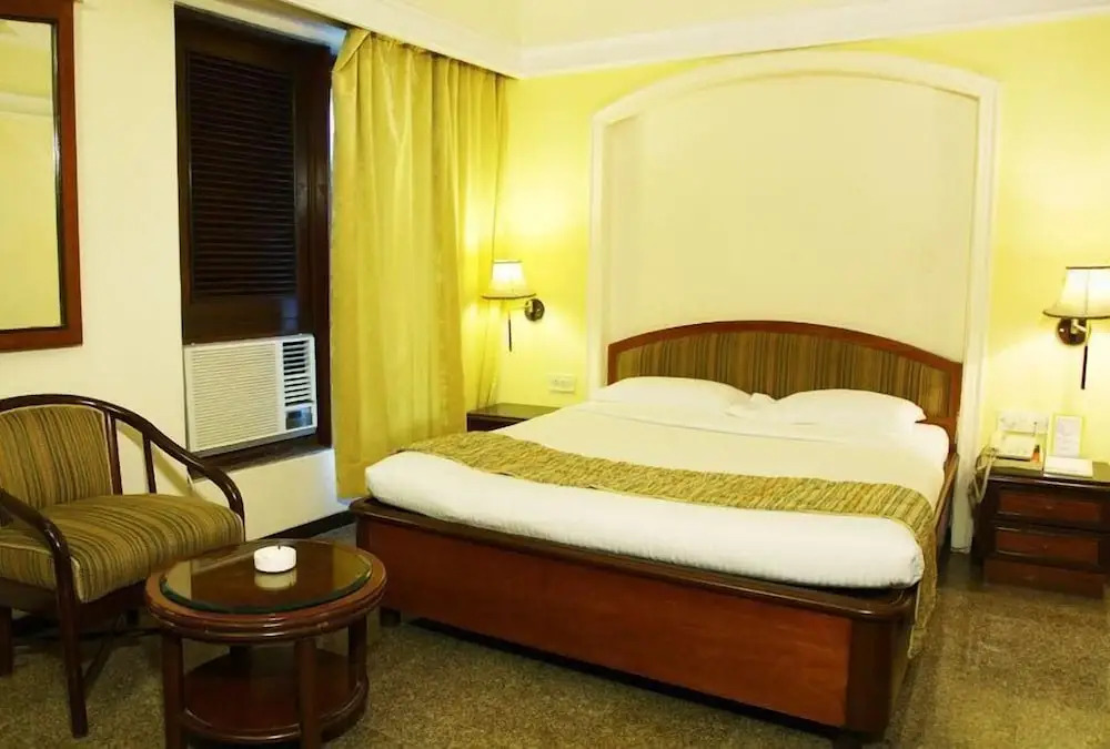 Hotel Royal Garden — фото 2