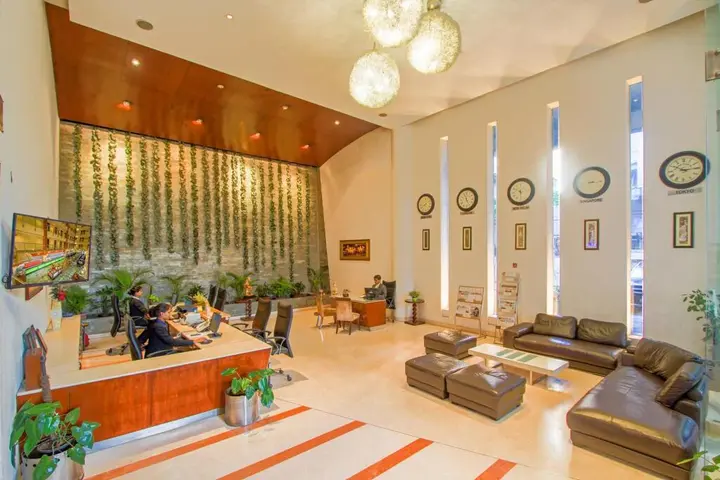 Бангалор: Citadel Sarovar Portico Bengaluru