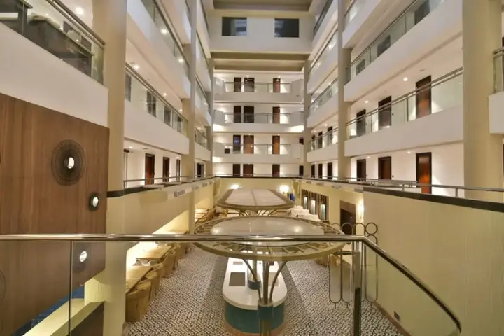 Бангалор: Citadel Sarovar Portico Bengaluru