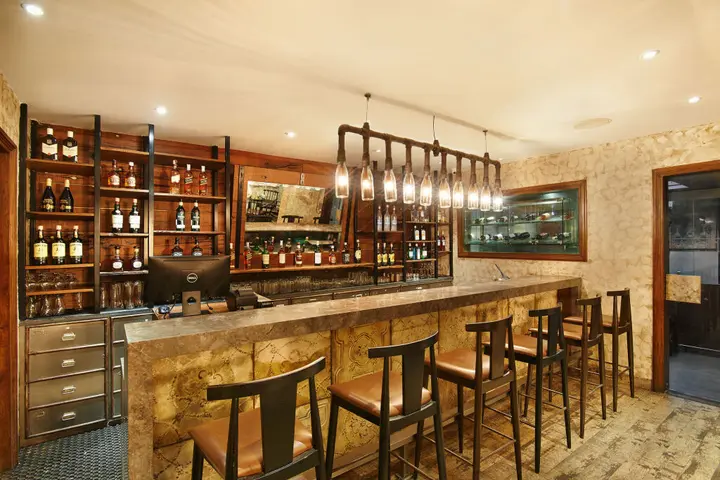 Мумбаи: The Shalimar Hotel