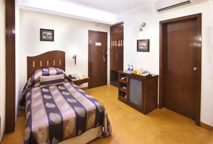 Мумбаи: The Shalimar Hotel