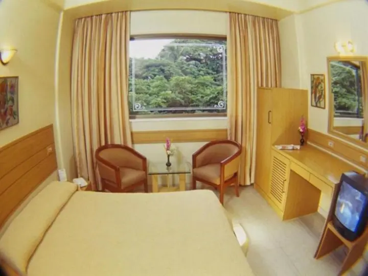 Мумбаи: Hotel Midland - Hostel