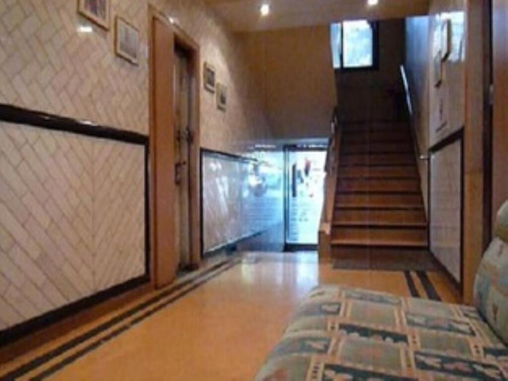 Мумбаи: Hotel Midland - Hostel
