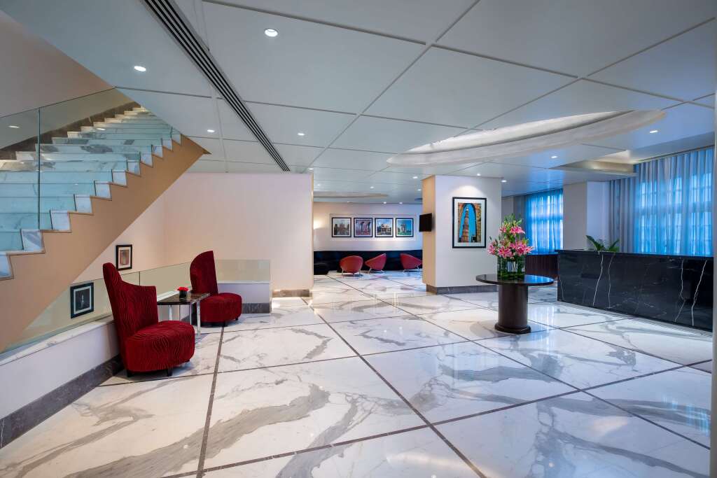 Нью-Дели: Radisson Blu Marina Hotel Connaught Place
