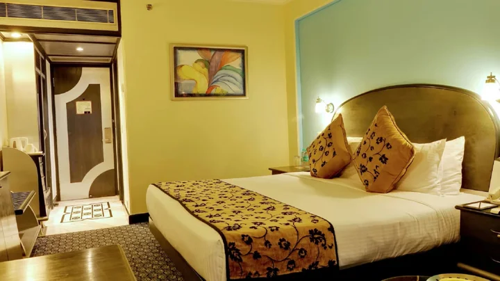 Нью-Дели: The Suryaa New Delhi