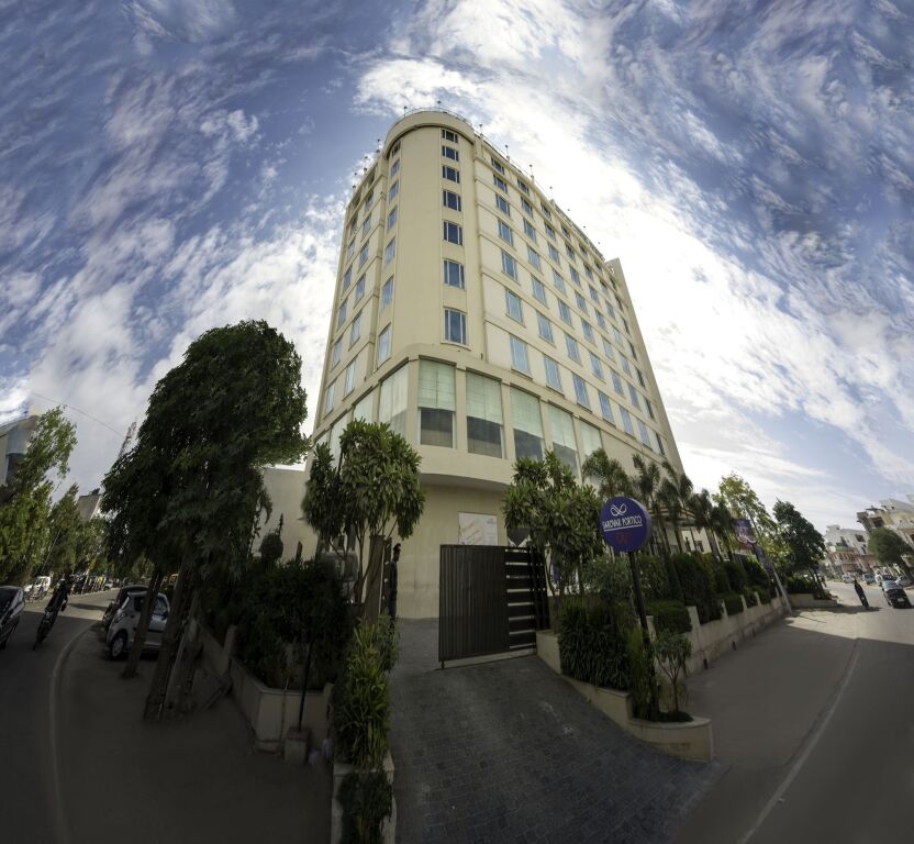 Джайпур: Sarovar Portico Jaipur