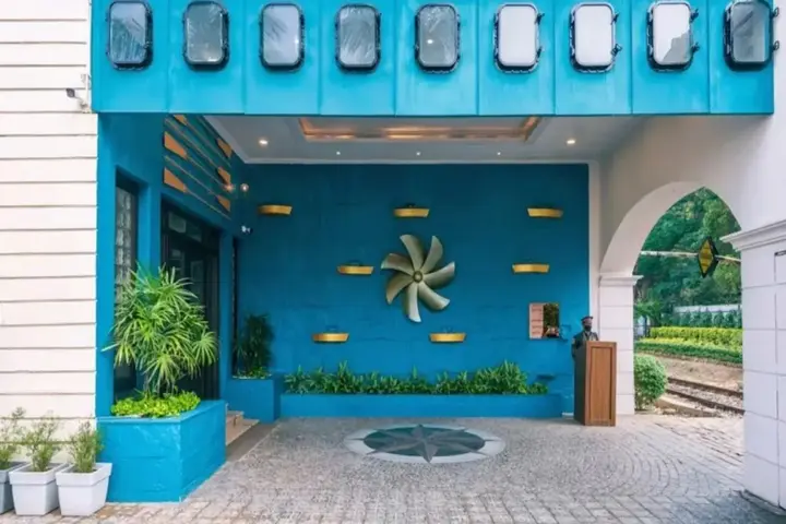 Колката: Polo Floatel Kolkata