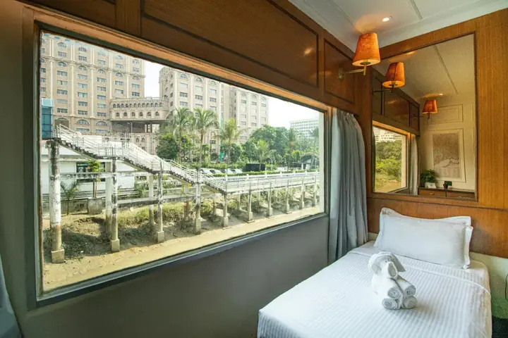 Колката: Polo Floatel Kolkata