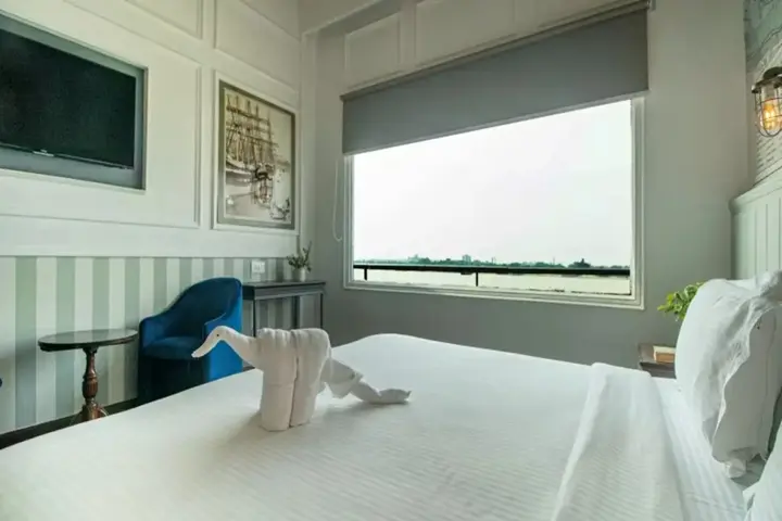 Колката: Polo Floatel Kolkata