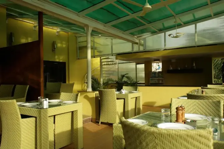 Бангалор: jüSTa Indiranagar