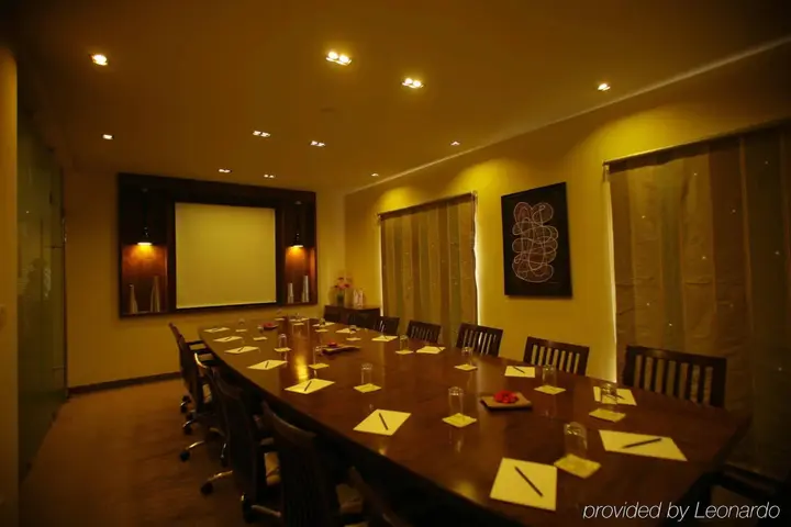 Бангалор: jüSTa Indiranagar