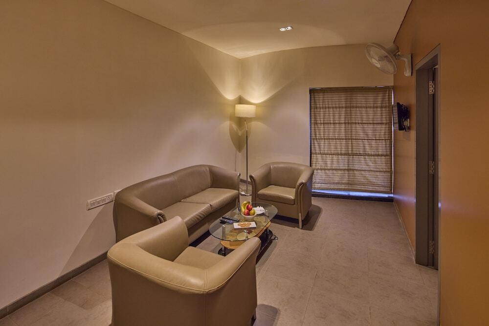 Thavarekere: Confident Amoon - The Glamour Spa and Resort