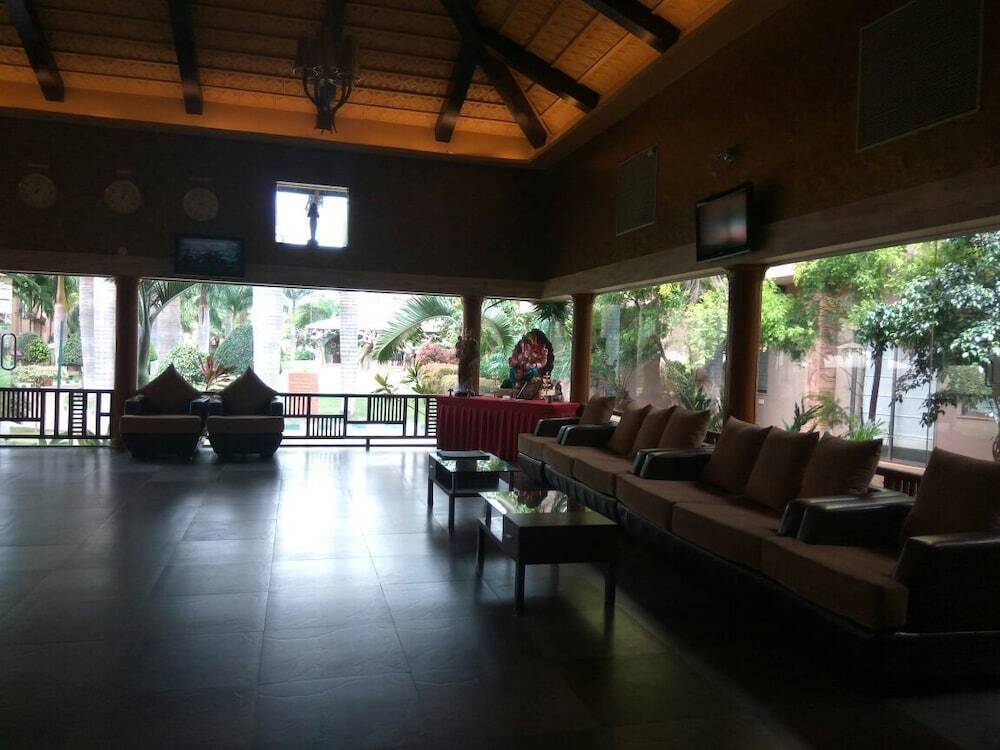 Thavarekere: Confident Amoon - The Glamour Spa and Resort