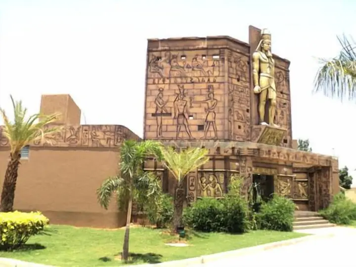 Thavarekere: Confident Amoon - The Glamour Spa and Resort
