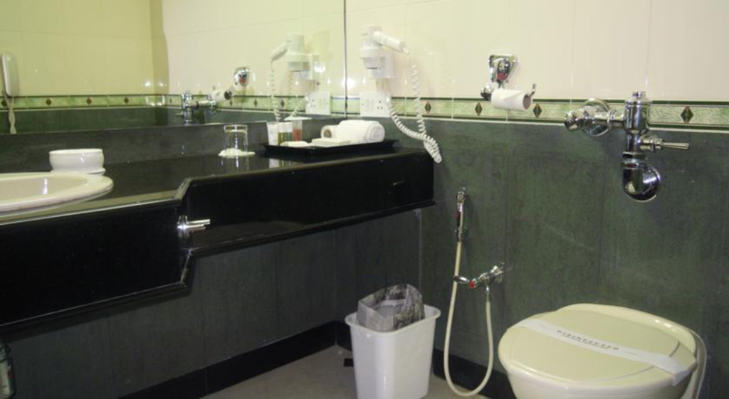 Коччи: The Avenue Center Hotel