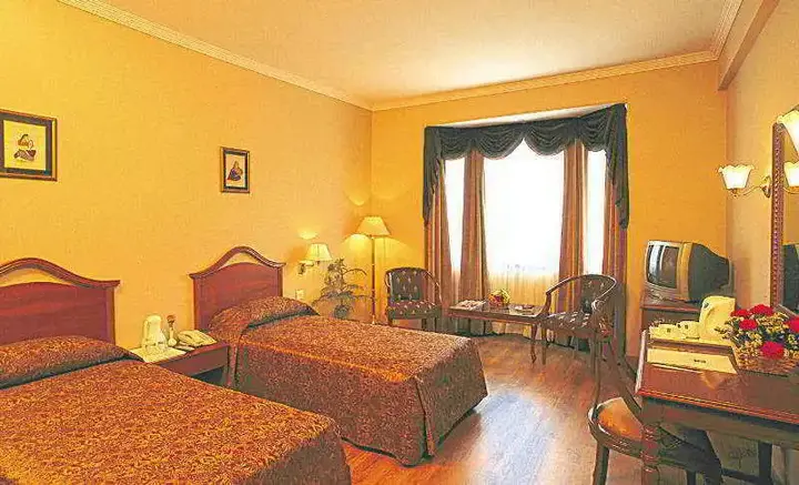 Шимла: Quality Inn Himdev